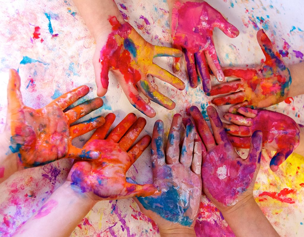Art therapy youth crisis center